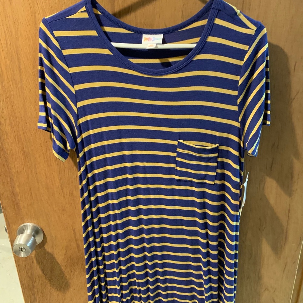 🎃PRICE DROP🎃.     Lularoe Carly